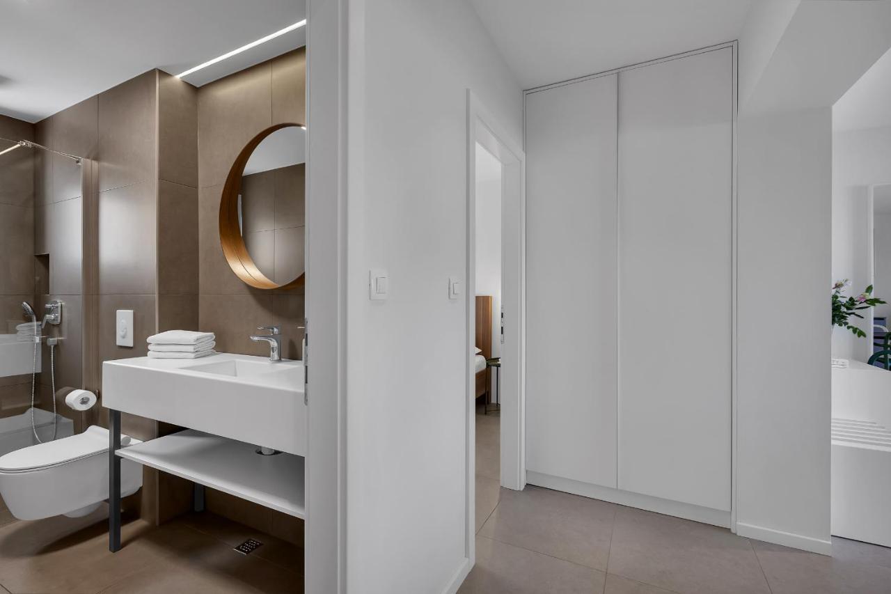 Apartment No 18